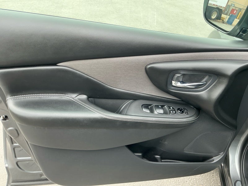 2022 Nissan Murano SV