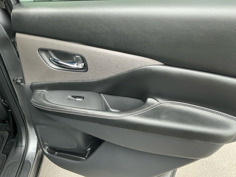 2022 Nissan Murano SV