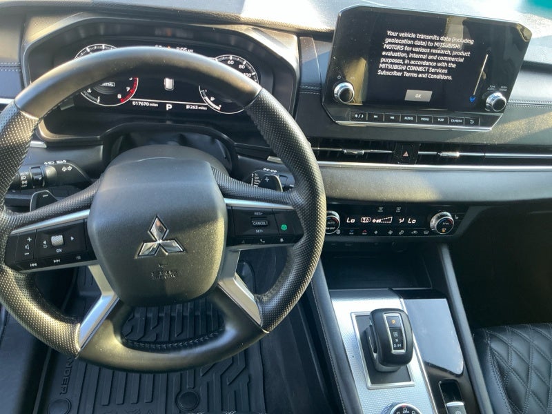 2024 Mitsubishi Outlander SEL