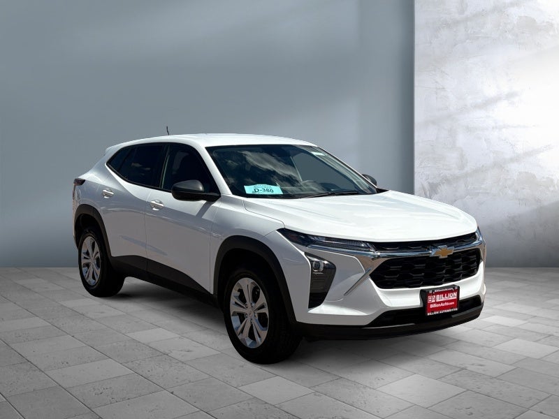2025 Chevrolet Trax LS