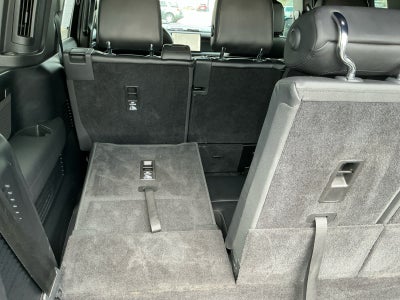 2024 Land Rover Defender X-Dynamic SE