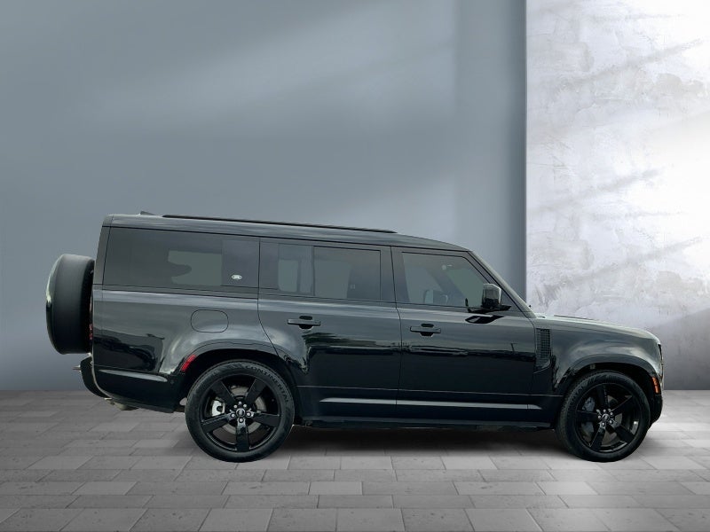 2024 Land Rover Defender X-Dynamic SE