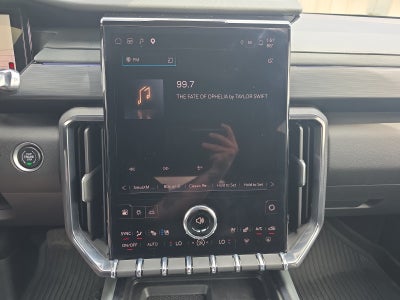2025 GMC Acadia AT4