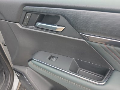 2025 GMC Acadia AT4