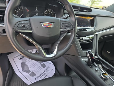 2024 Cadillac XT6 Luxury