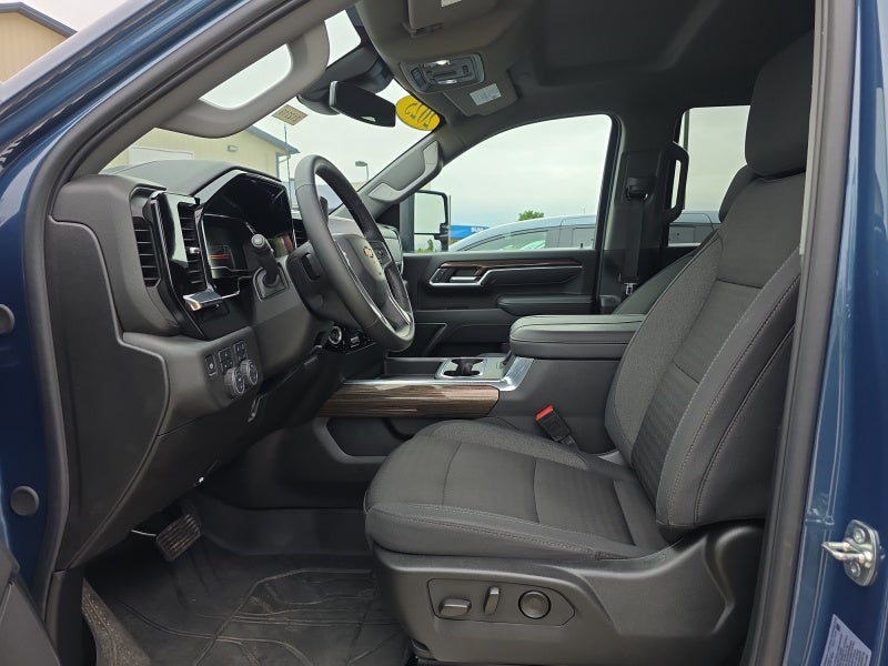 2025 Chevrolet Silverado 3500 HD LT