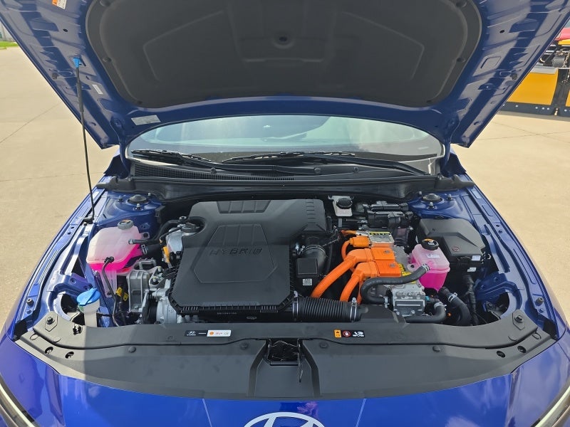 2025 Hyundai Elantra Hybrid SEL Sport