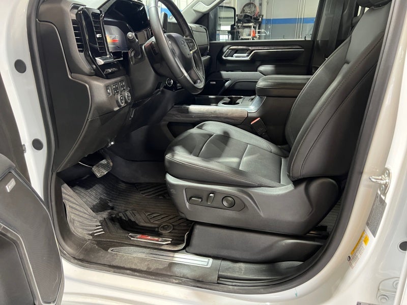 2025 Chevrolet Silverado 3500 HD LTZ