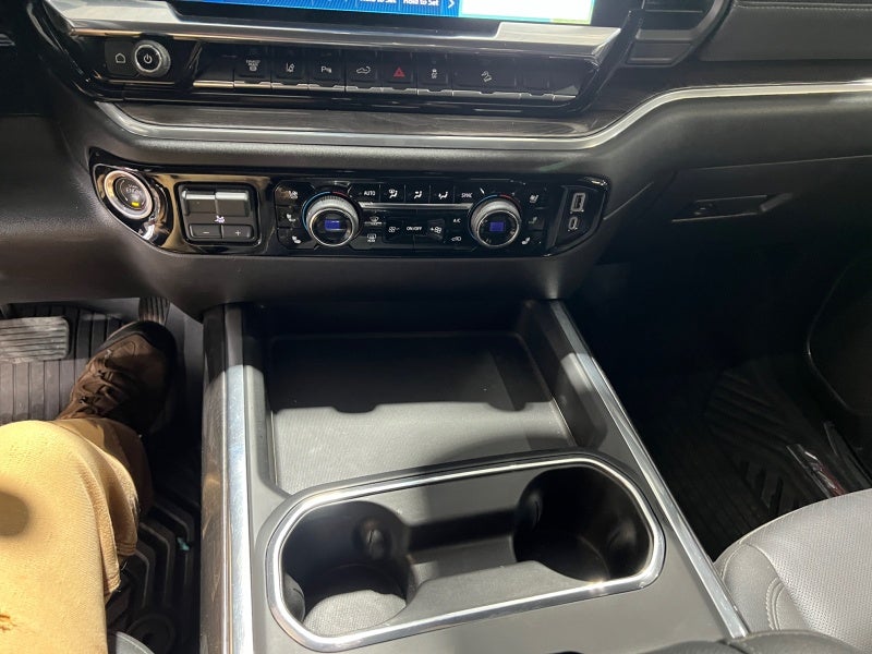 2025 Chevrolet Silverado 3500 HD LTZ