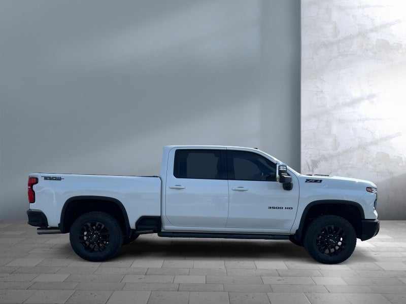 2025 Chevrolet Silverado 3500 HD LTZ