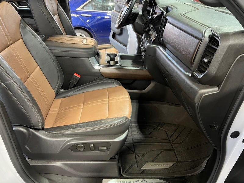 2024 Chevrolet Silverado 3500 HD High Country