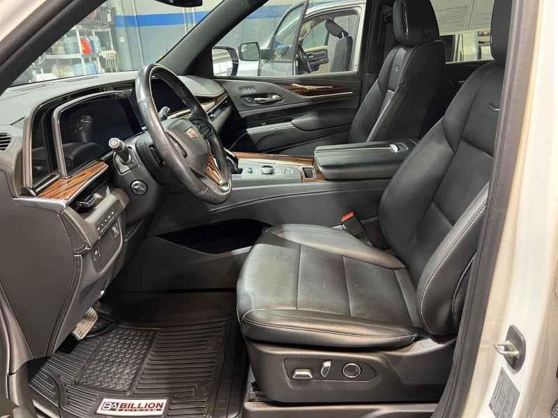 2021 Cadillac Escalade Luxury