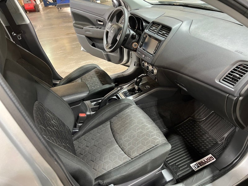 2024 Mitsubishi Outlander Sport S
