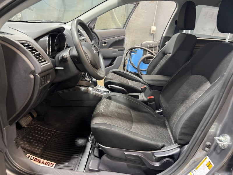 2025 Mitsubishi Outlander Sport S