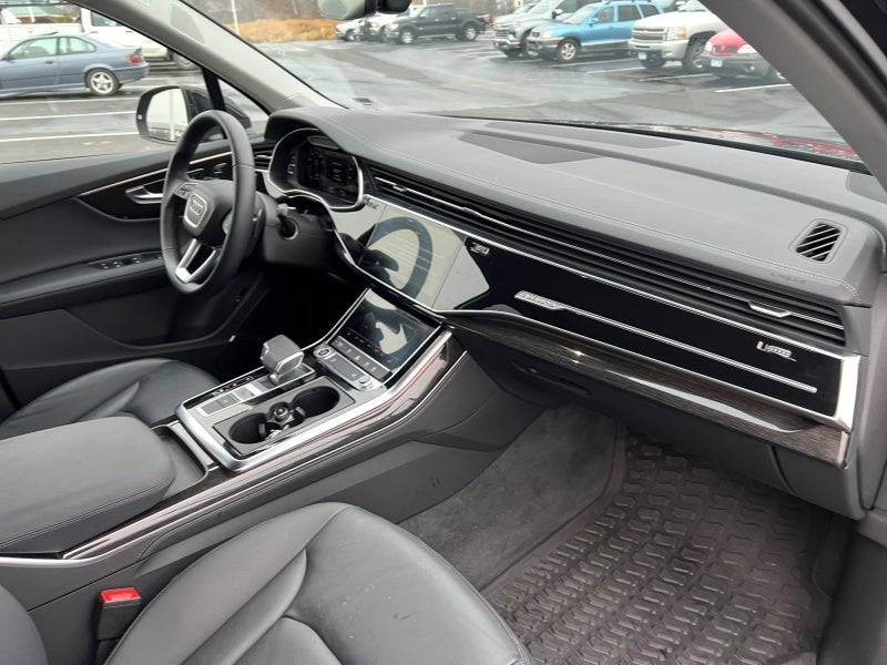 2024 Audi Q7 Premium Plus