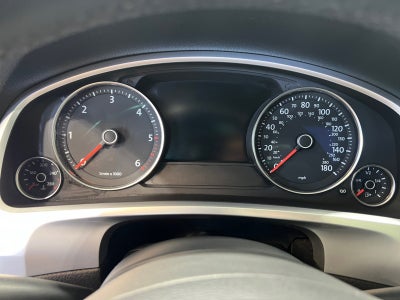 2013 Volkswagen Touareg Sport