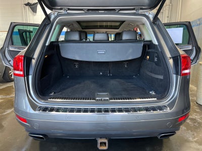 2013 Volkswagen Touareg Sport