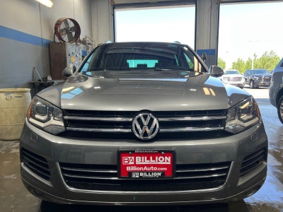2013 Volkswagen Touareg Sport
