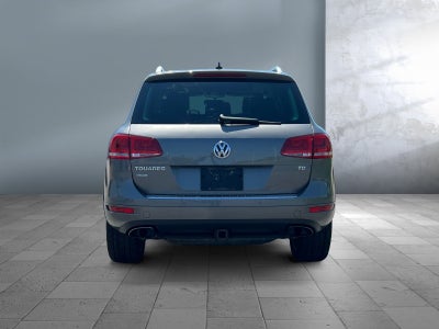 2013 Volkswagen Touareg Sport