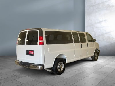 2025 Chevrolet Express Passenger 1LT