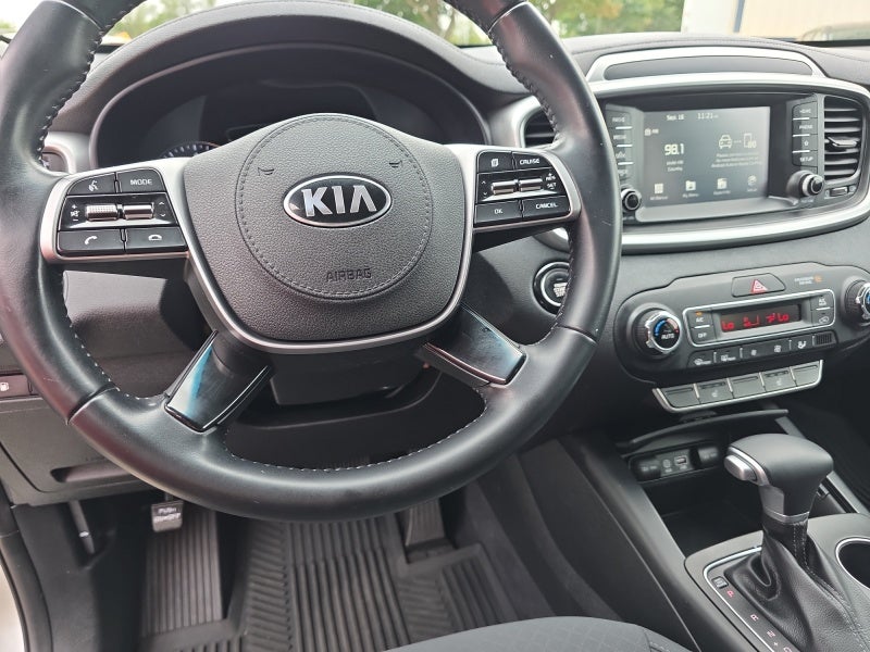 2020 Kia Sorento S V6