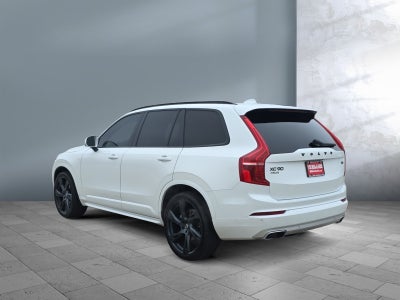 2020 Volvo XC90 Momentum