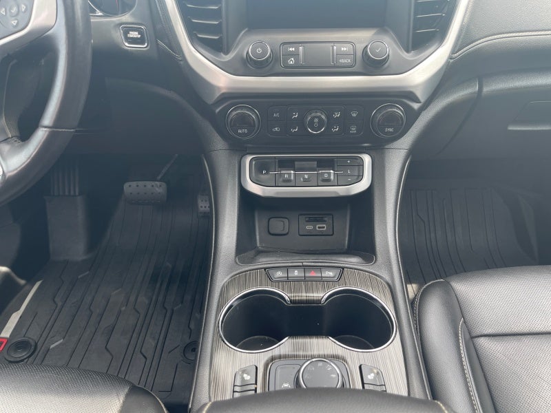 2021 GMC Acadia SLT