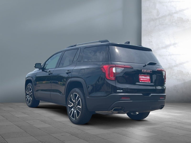 2021 GMC Acadia SLT