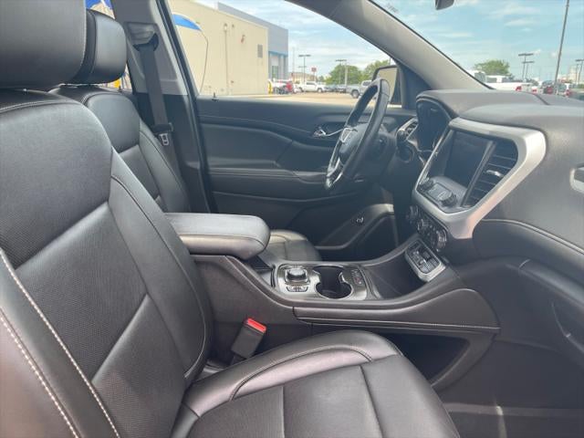 2021 GMC Acadia SLT