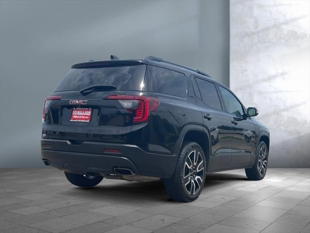 2021 GMC Acadia SLT