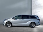 2025 Toyota Sienna LE