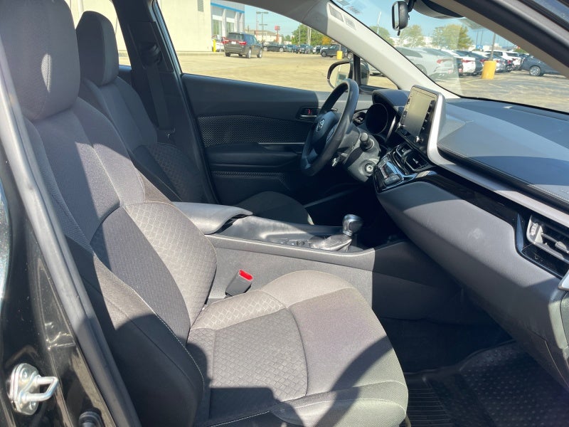 2021 Toyota C-HR LE
