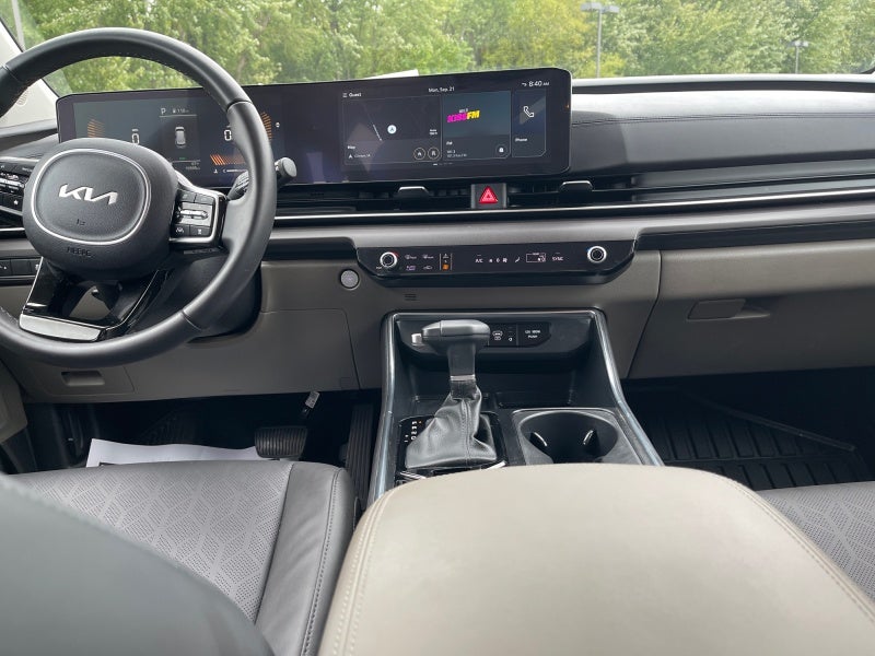 2025 Kia Carnival EX