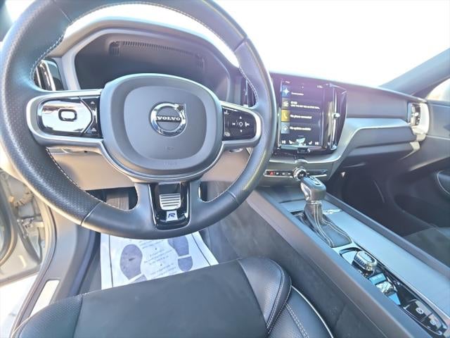 2018 Volvo XC60 R-Design