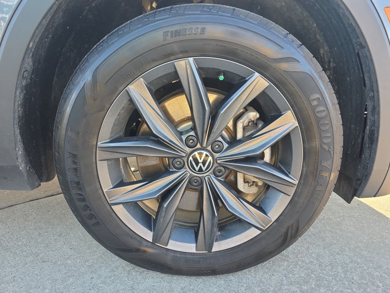 2023 Volkswagen Tiguan SE