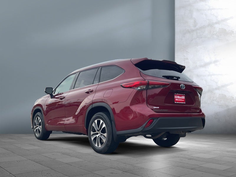 2021 Toyota Highlander Hybrid XLE