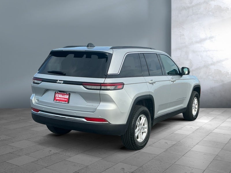 2024 Jeep Grand Cherokee Laredo 4x4