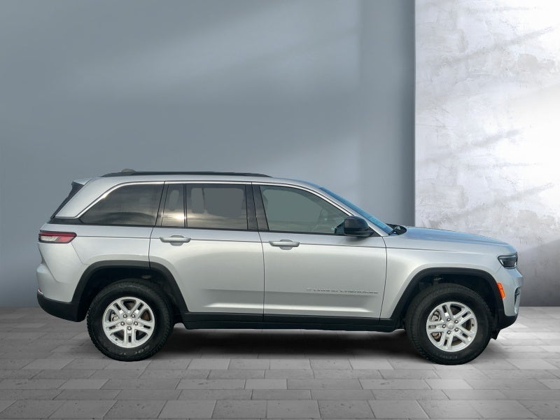 2024 Jeep Grand Cherokee Laredo 4x4