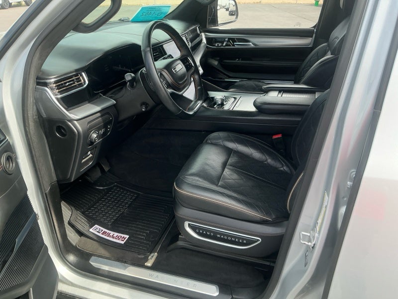 2023 Jeep Grand Wagoneer L Series III 4x4