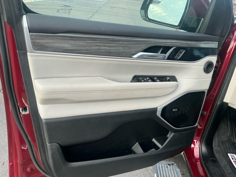 2022 Jeep Wagoneer Series III 4x4