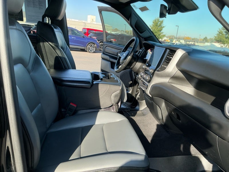 2025 RAM 1500 Tradesman Quad Cab 4x4 6'4' Box