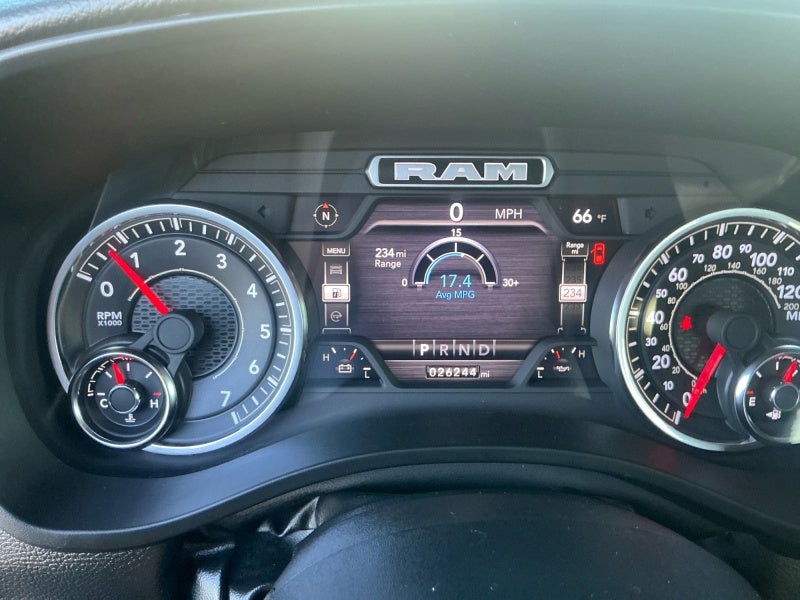 2023 RAM 1500 Big Horn Crew Cab 4x4 5'7' Box