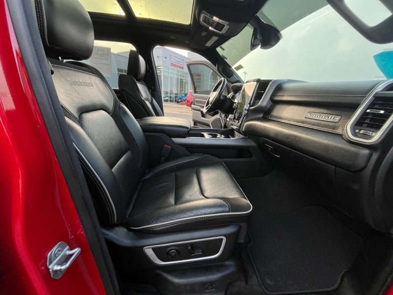 2020 RAM 1500 Laramie Crew Cab 4x4 5'7' Box