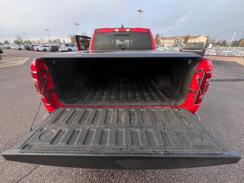 2020 RAM 1500 Laramie Crew Cab 4x4 5'7' Box