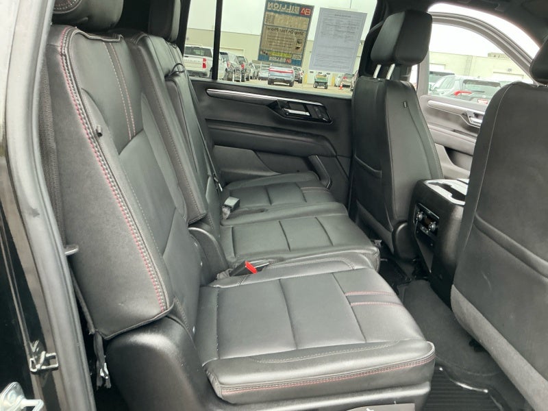 2026 Chevrolet Suburban RST, 4WD