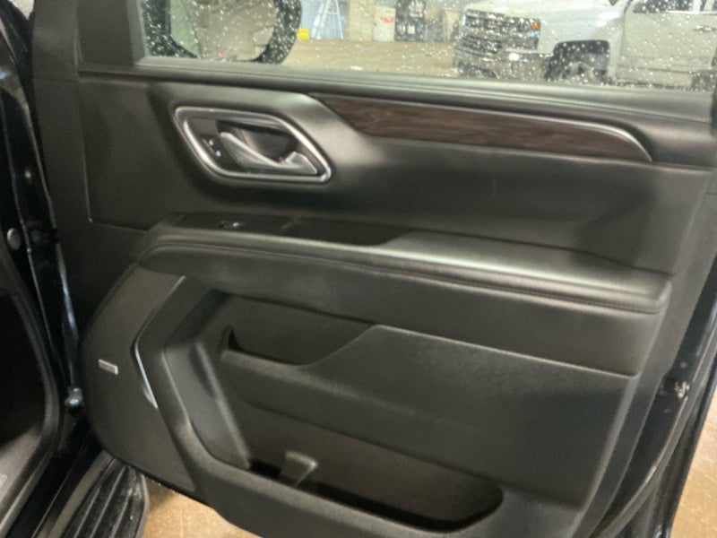 2024 Chevrolet Suburban 4WD LT
