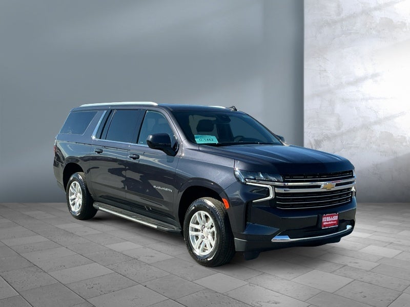 2024 Chevrolet Suburban 4WD LT