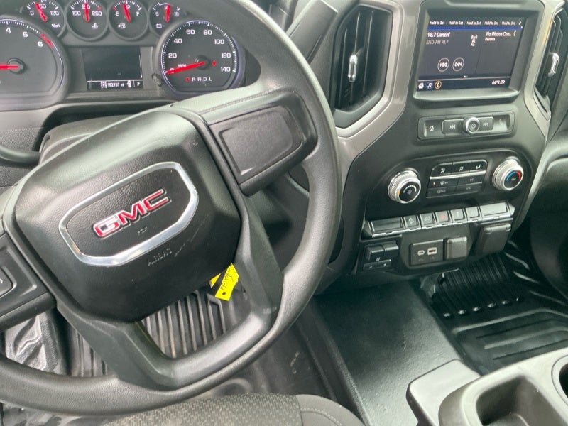 2023 GMC Sierra 2500HD 4WD Crew Cab Standard Bed Pro