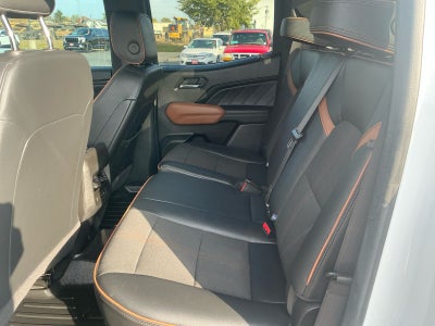 2024 GMC Canyon 4WD AT4
