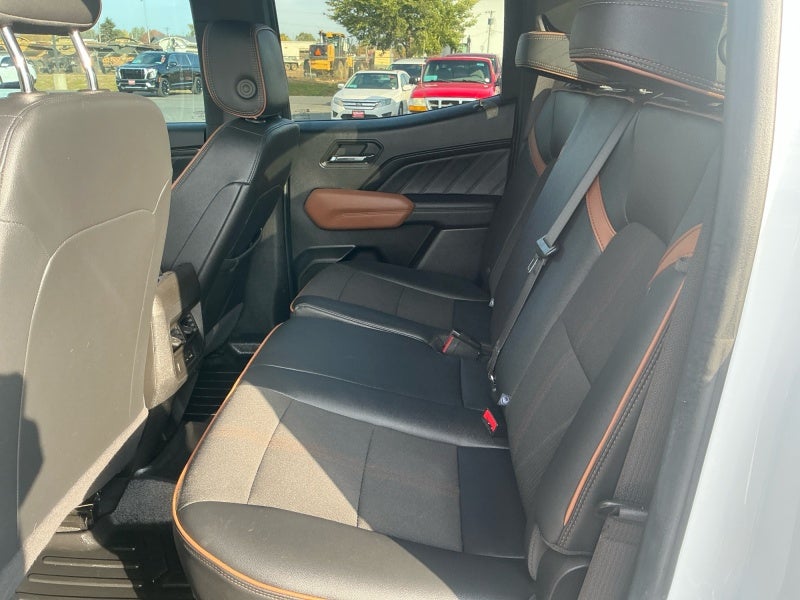 2024 GMC Canyon 4WD AT4